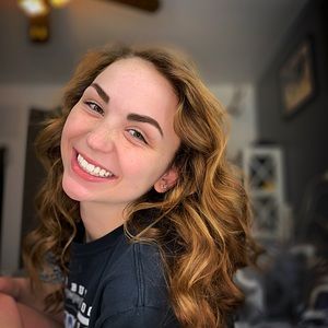 Meet your Posher, Kallie